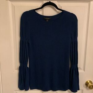 ANN TAYLOR MERINO WOOL BELL LONG SLEEVE Minimalist Crew/Neck Sweater Blue Med